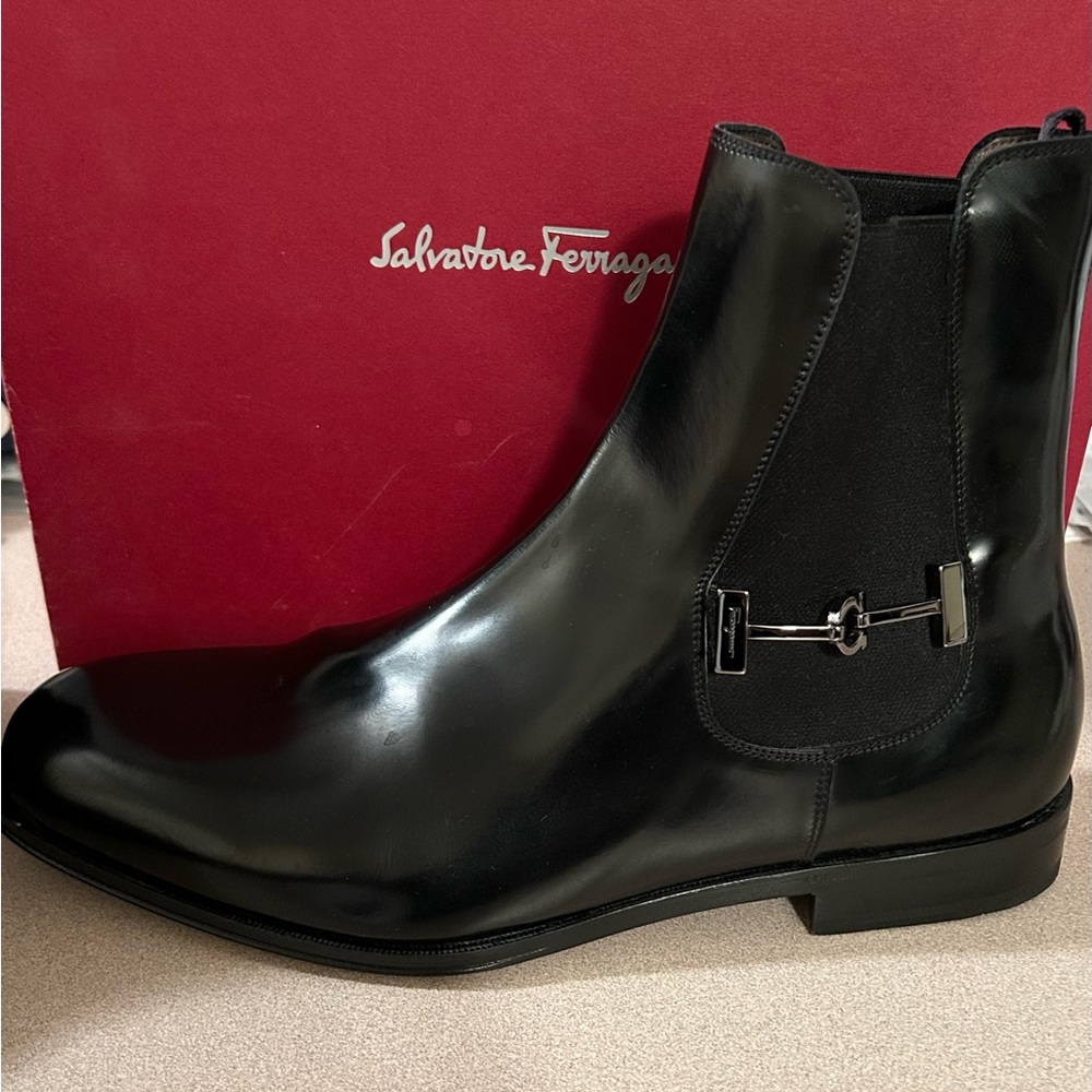 Salvatore Ferragamo (Black) Isidoro Nero Calf size 11
